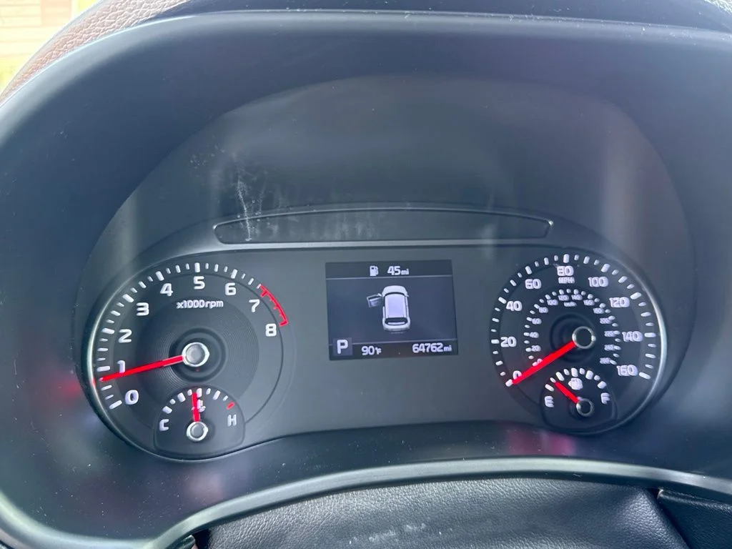 Used 2020 Gold Kia EX image 18
