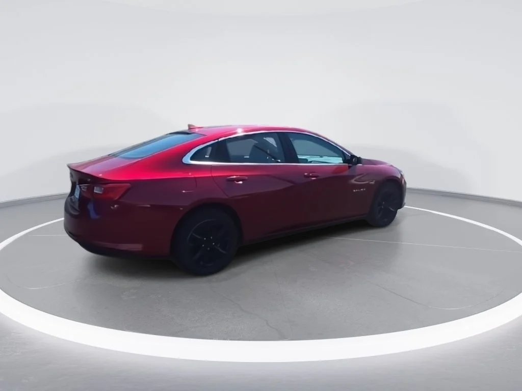 Used 2023 Red Chevrolet LT image 8