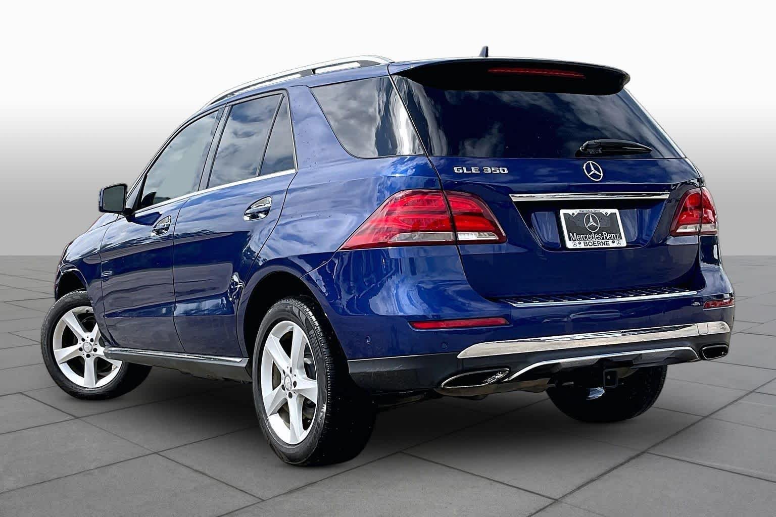 Used 2017 Brilliant Blue Metallic Mercedes-Benz GLE 350 image 12