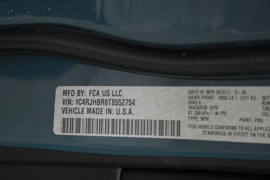 New 2026 Steel Blue Exterior Paint Jeep Limited image 38