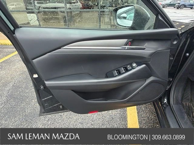 Used 2018 Black Mazda Sport image 14