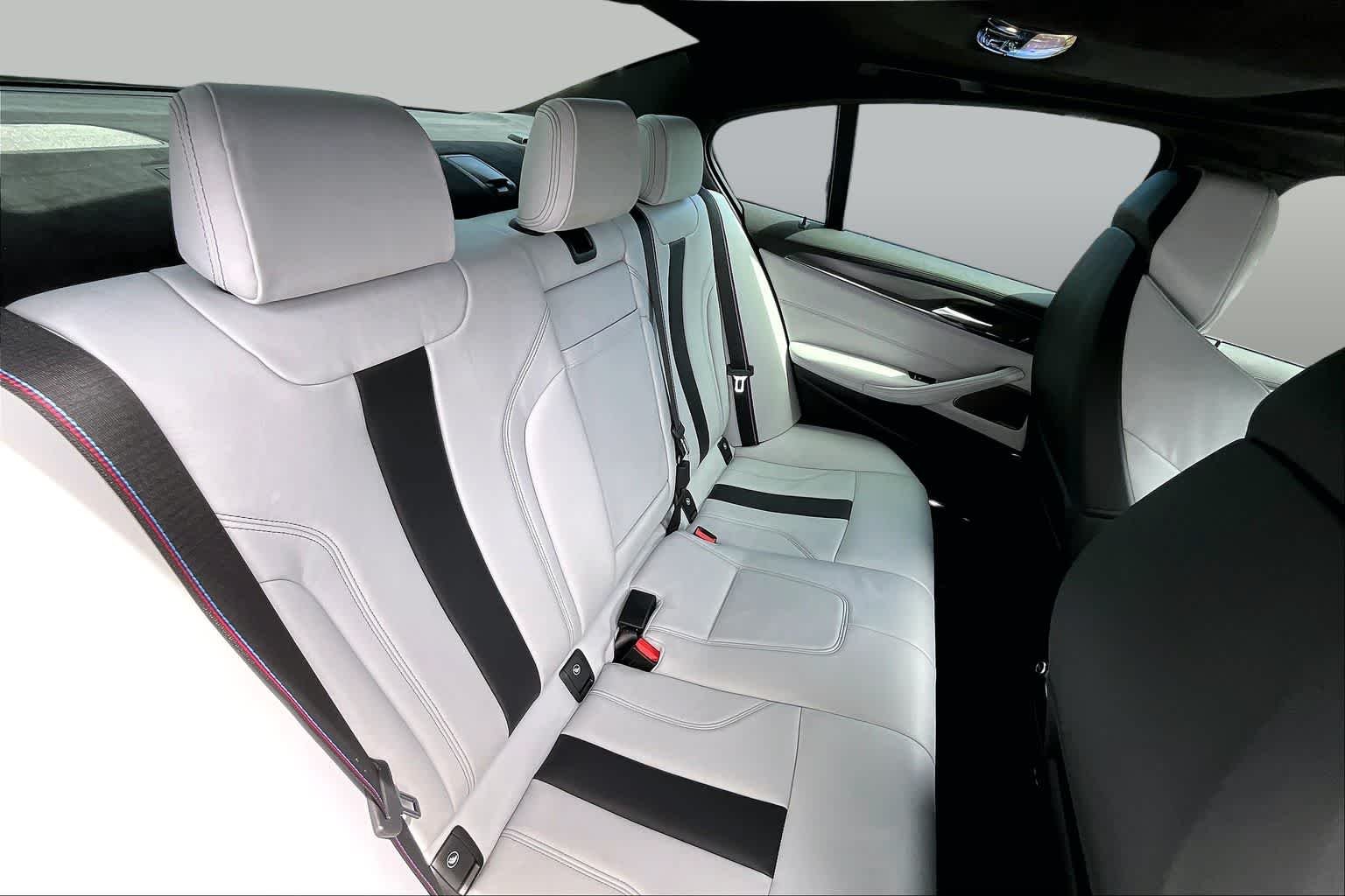 Used 2023 Skyscraper Grey Metallic BMW  image 20