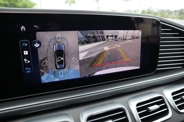 Certified Used 2025 Obsidian Black Metallic Mercedes-Benz GLE 450 image 17
