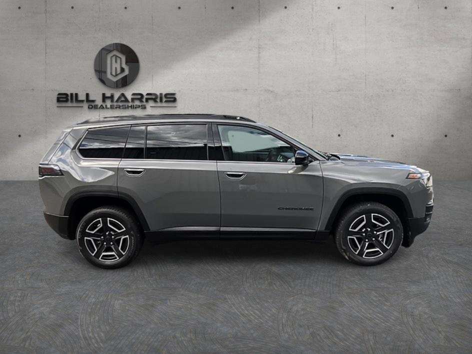 New 2026 Sting-Gray Clearcoat Jeep Limited image 4