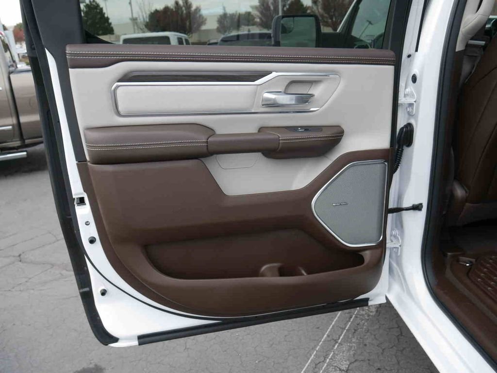 New 2026 Bright White Clear-Coat Exterior Paint RAM LARAMIE image 14