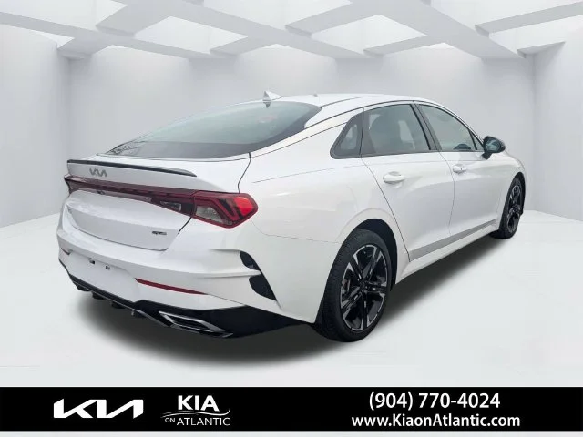 Certified Used 2024 White Kia GT-Line image 3