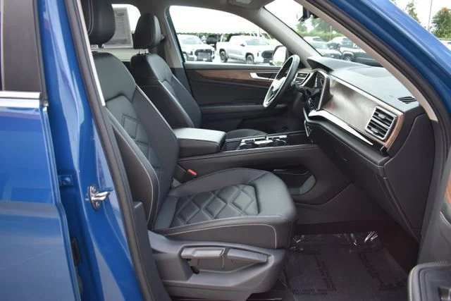 Used 2026 Blue Volkswagen 2.0T SE w/Technology image 23
