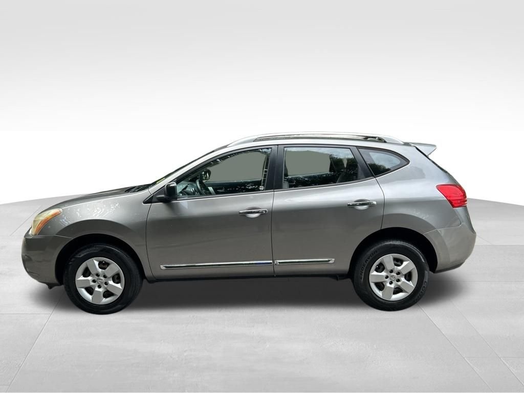 Used 2015 Gray Nissan S image 2