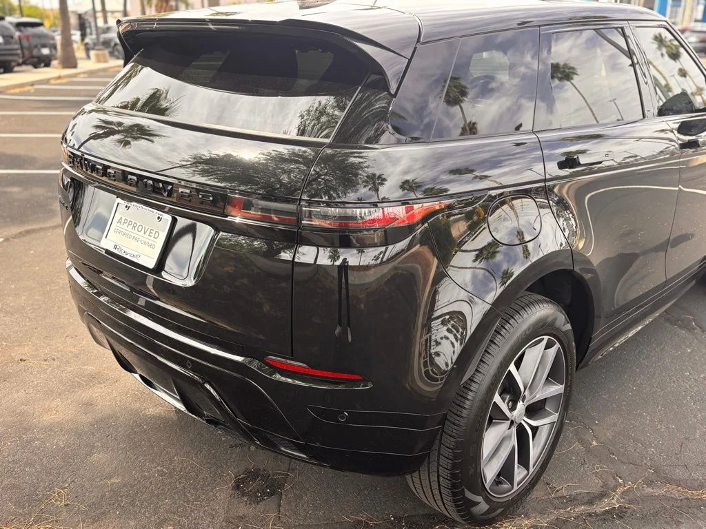 Certified Used 2024  Land Rover Dynamic image 8