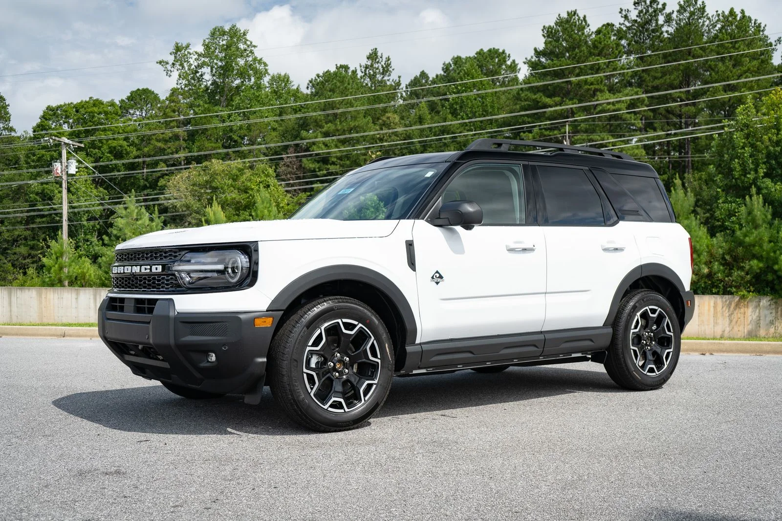 New 2026 White Ford Outer Banks image 3