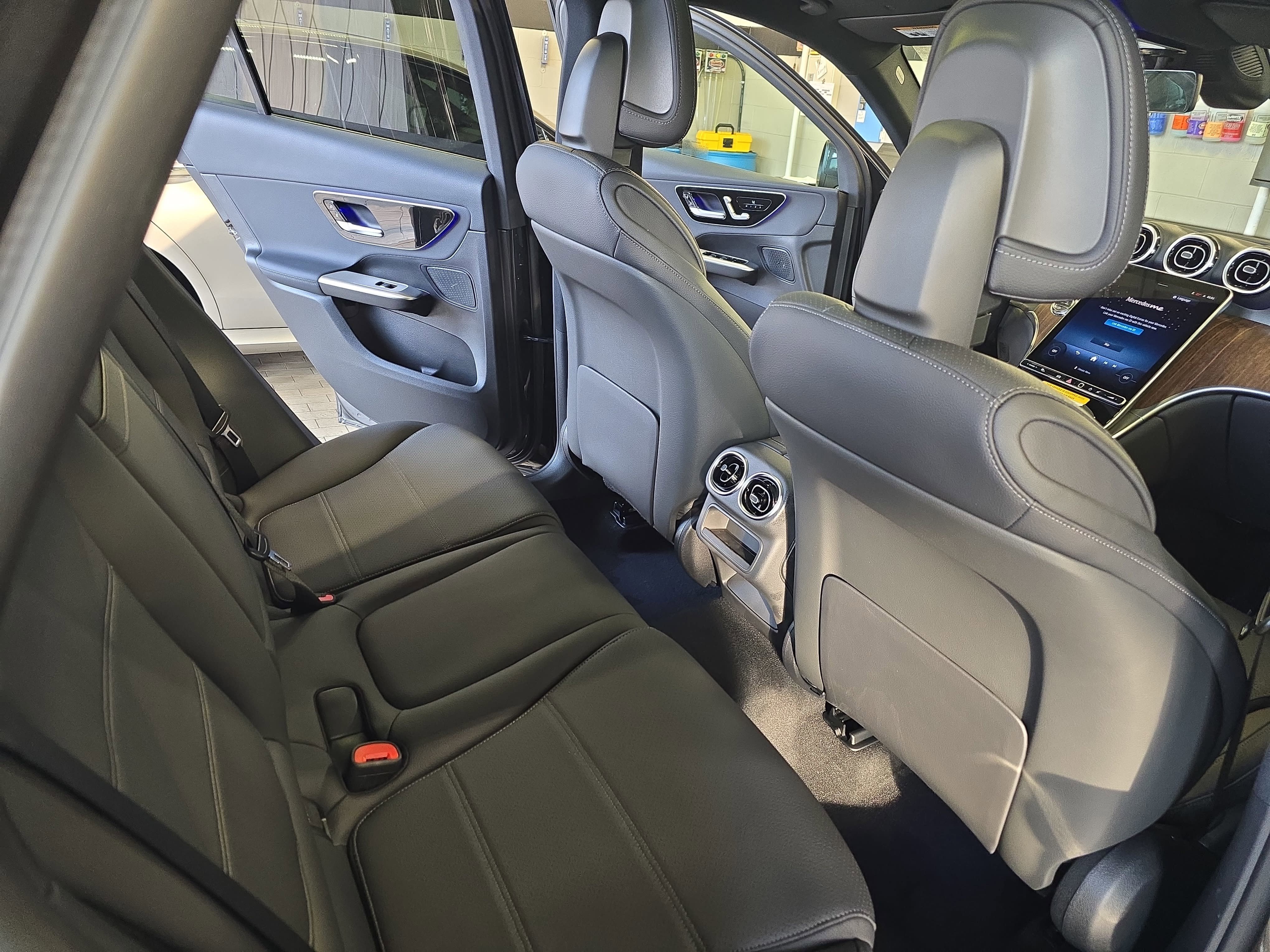 New 2026 Graphite Grey Metallic Mercedes-Benz GLC300 image 11