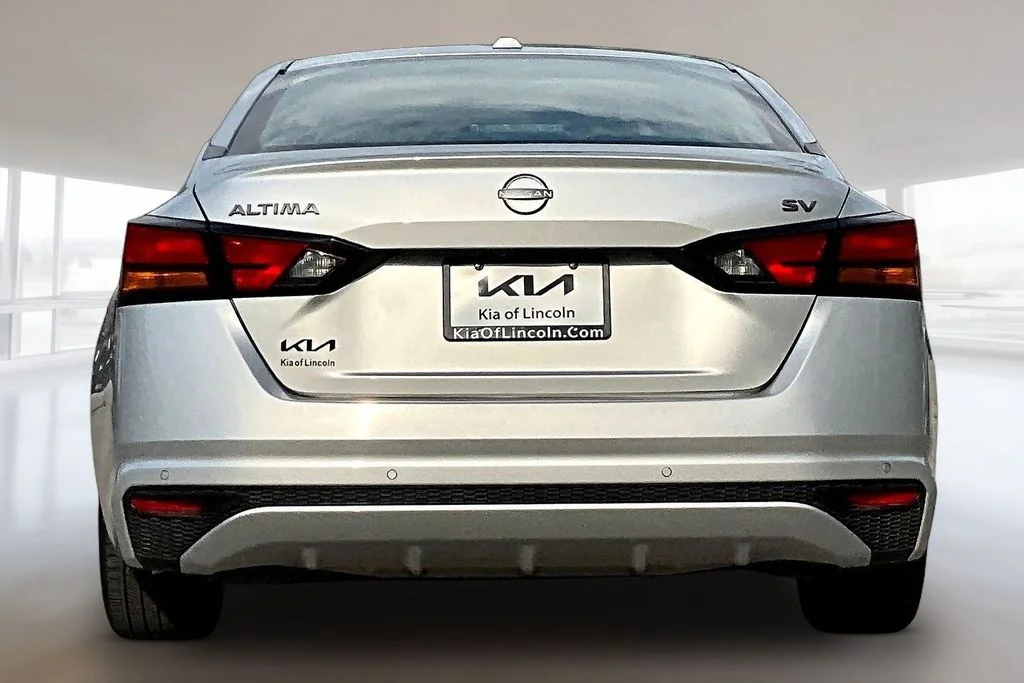Used 2024 Brilliant Silver Metallic Nissan 2.5 SV image 5