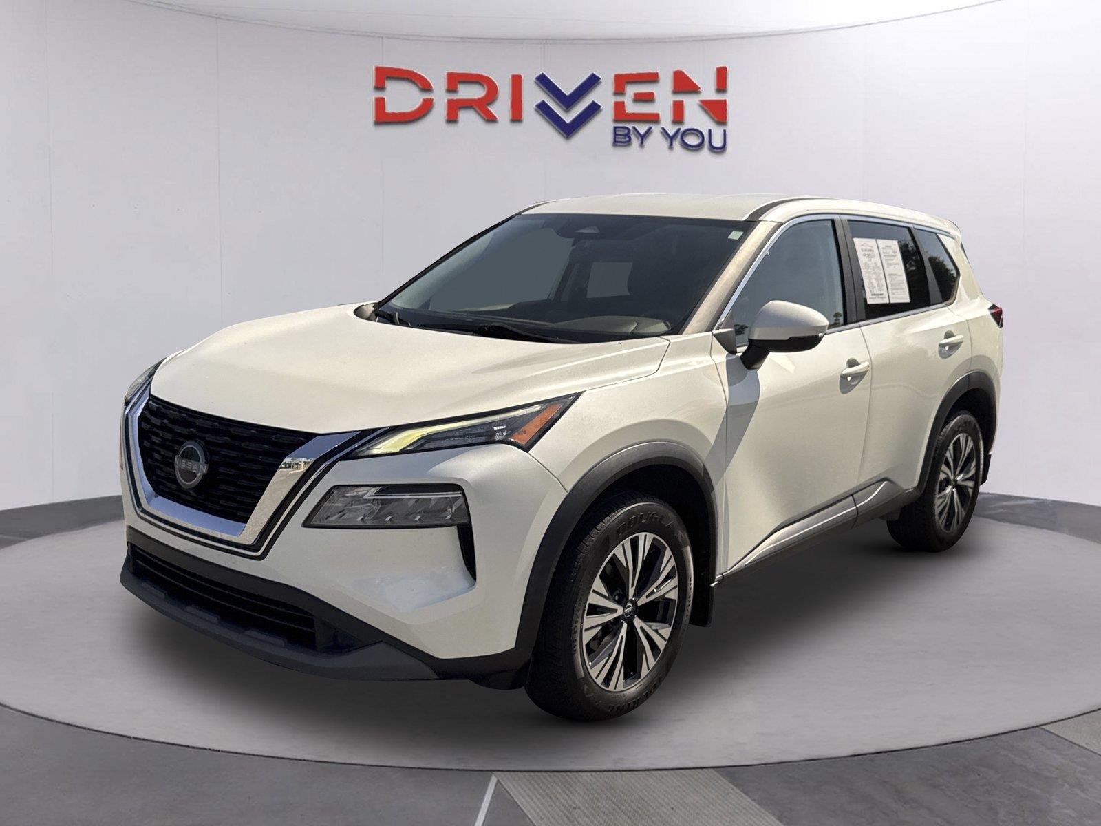 Used 2023 Pearl White Tricoat Nissan SV image 7