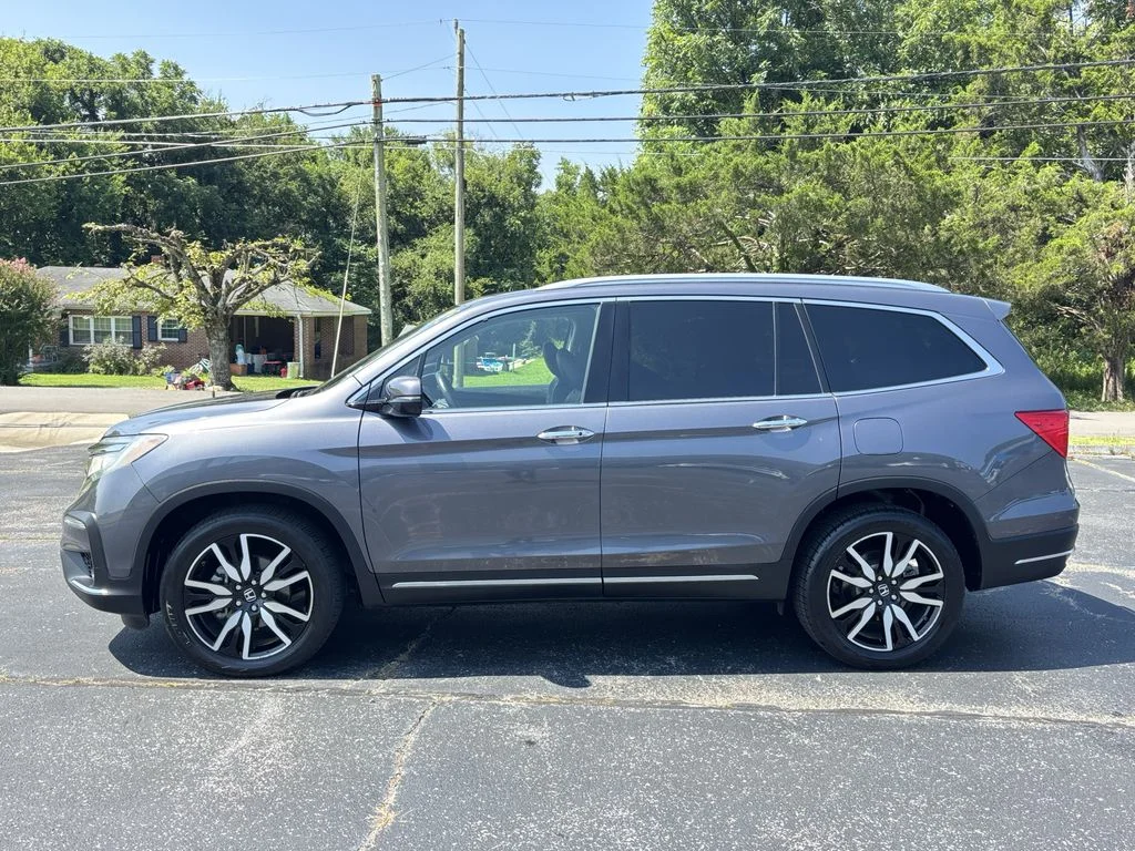 Used 2022 Gray Honda Elite image 6