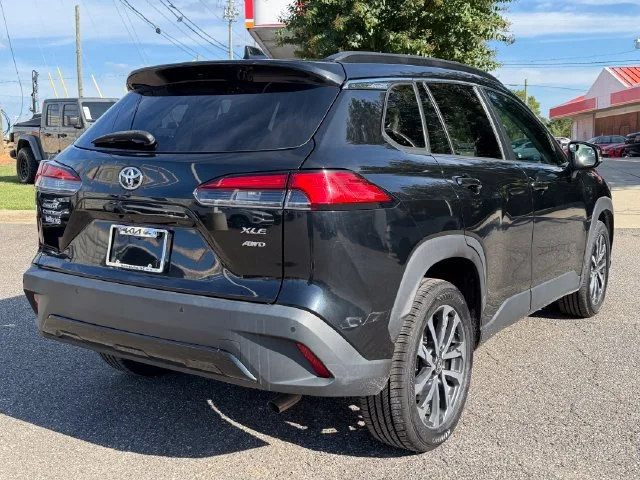 Used 2022 Jet Black Toyota XLE image 5