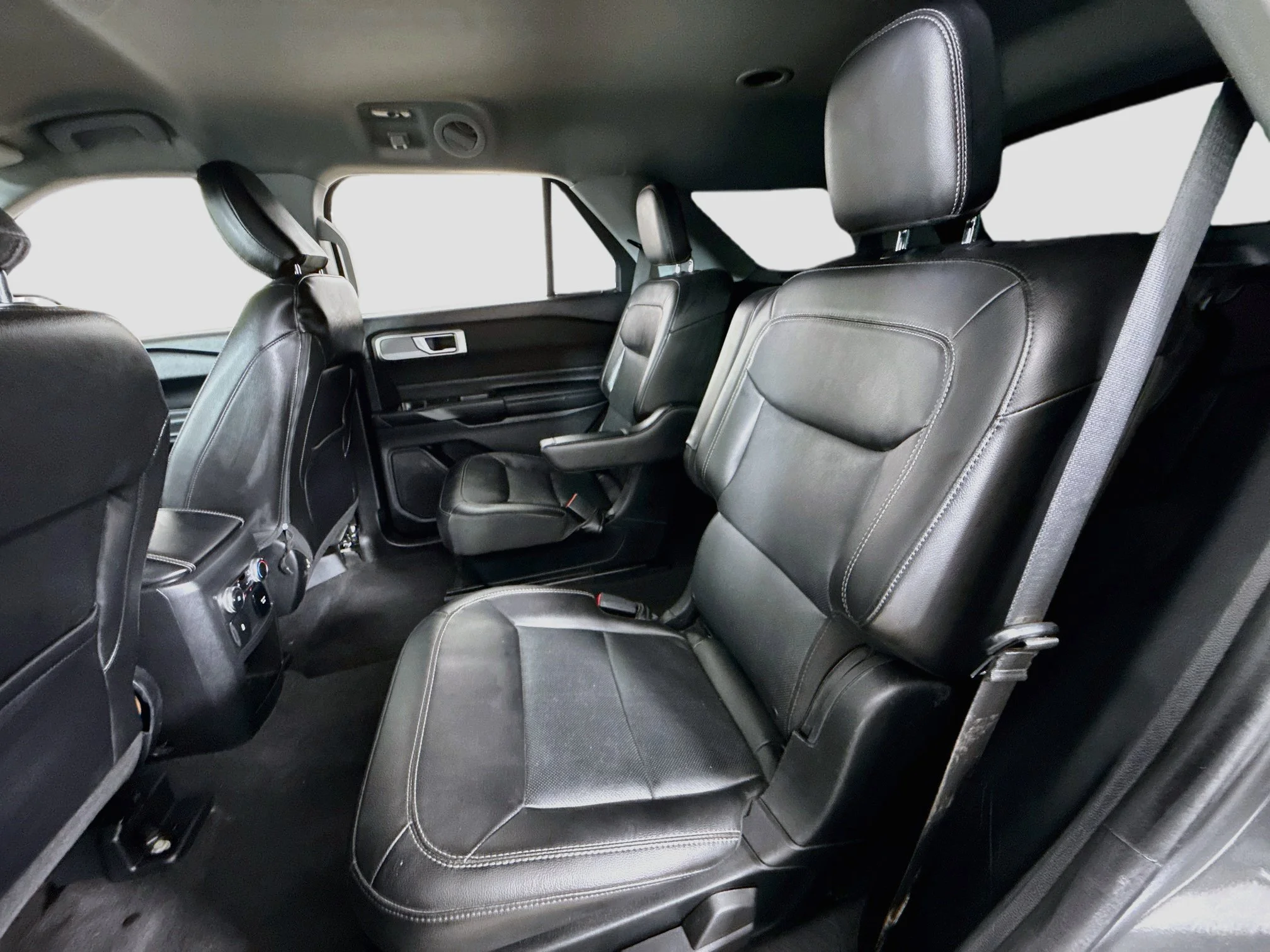 Used 2023 Gray Ford Limited image 26