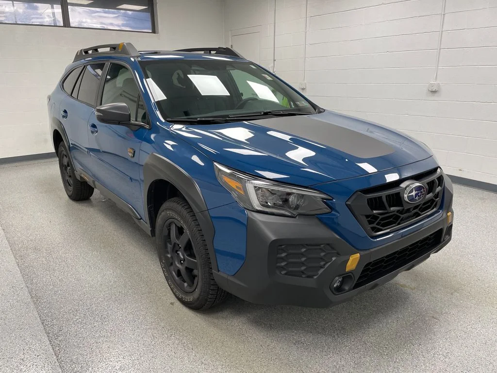 Used 2025 Blue Subaru Wilderness image 4