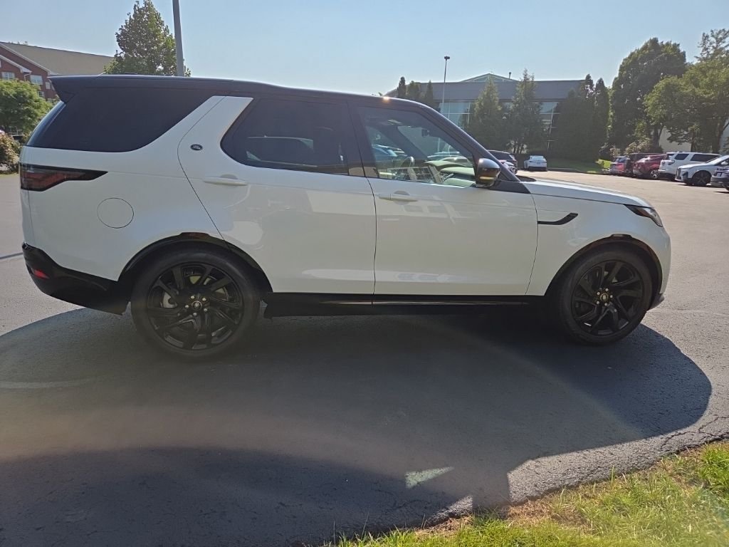Used 2025 Fuji White Land Rover Dynamic SE image 7