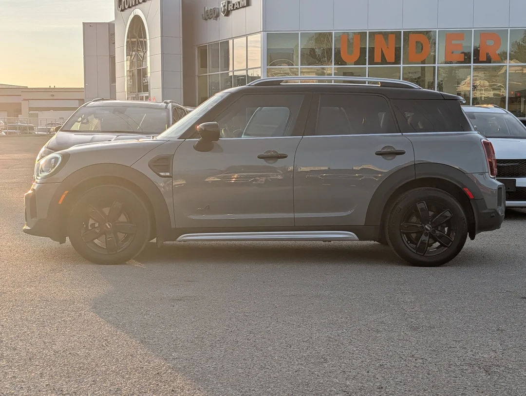 Used 2021 Grey MINI Cooper AWD - All 4 - LED Headlights - 8.8 Touchscreen & More! image 5