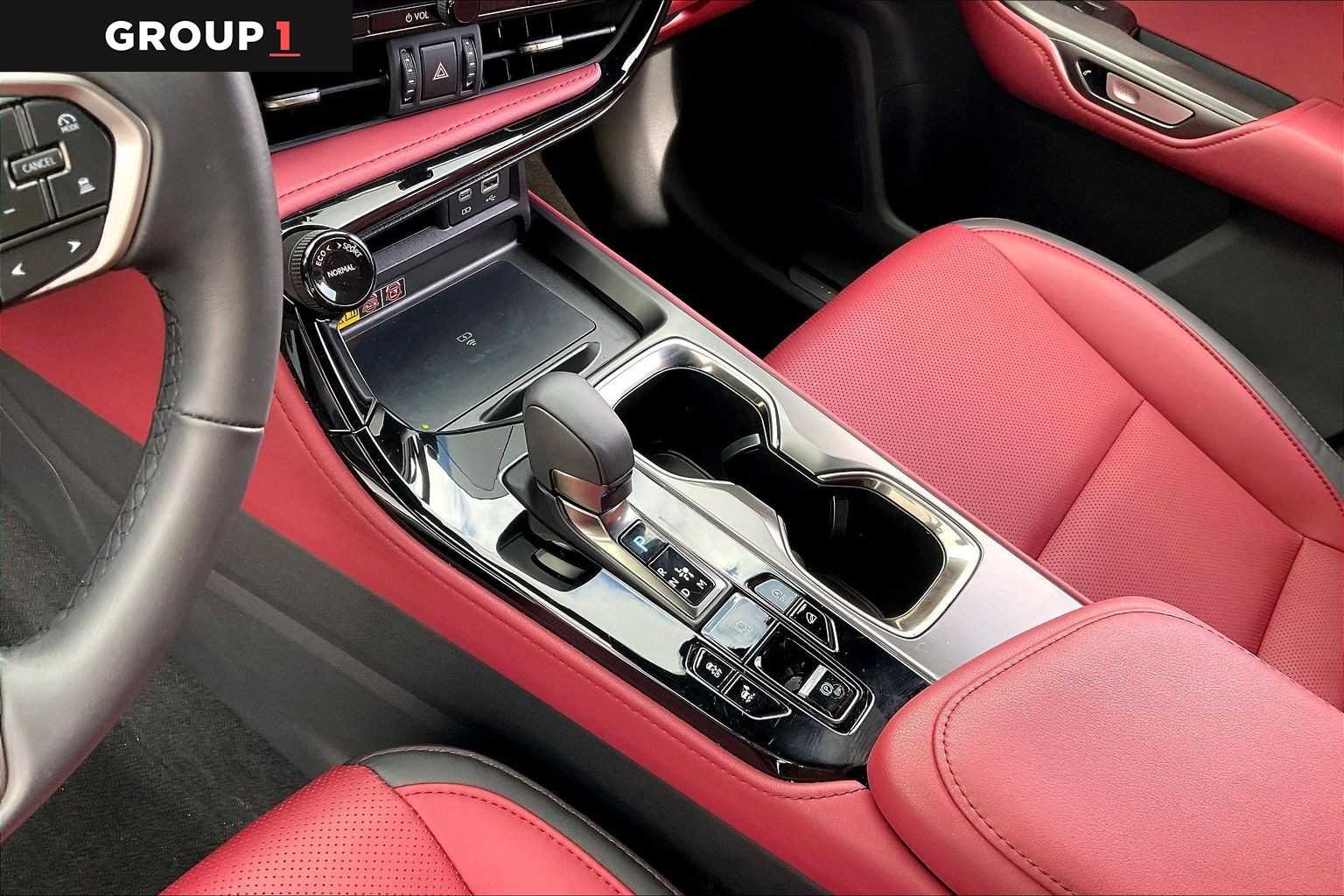 Used 2026 Ultra White Lexus Premium image 14