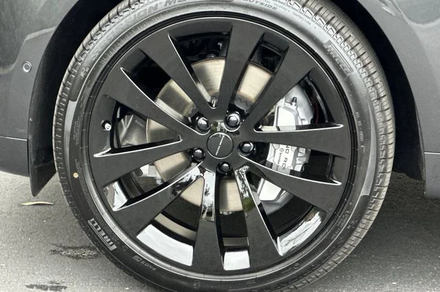 New 2026 Carpathian Grey Land Rover Dynamic SE image 24