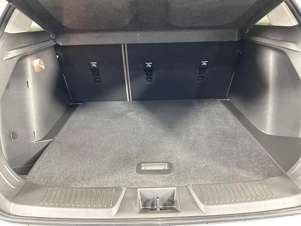 Used 2025 White Chevrolet ACTIV image 19