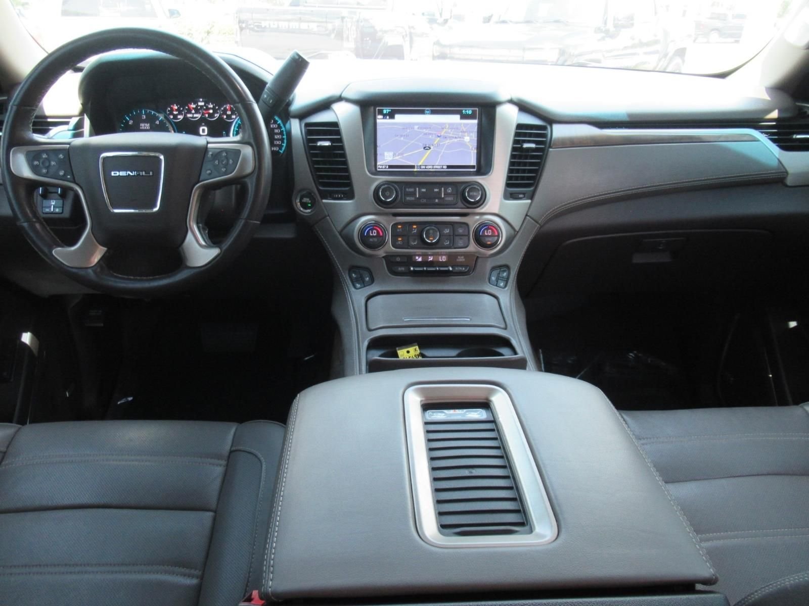 Used 2019  GMC Denali image 12