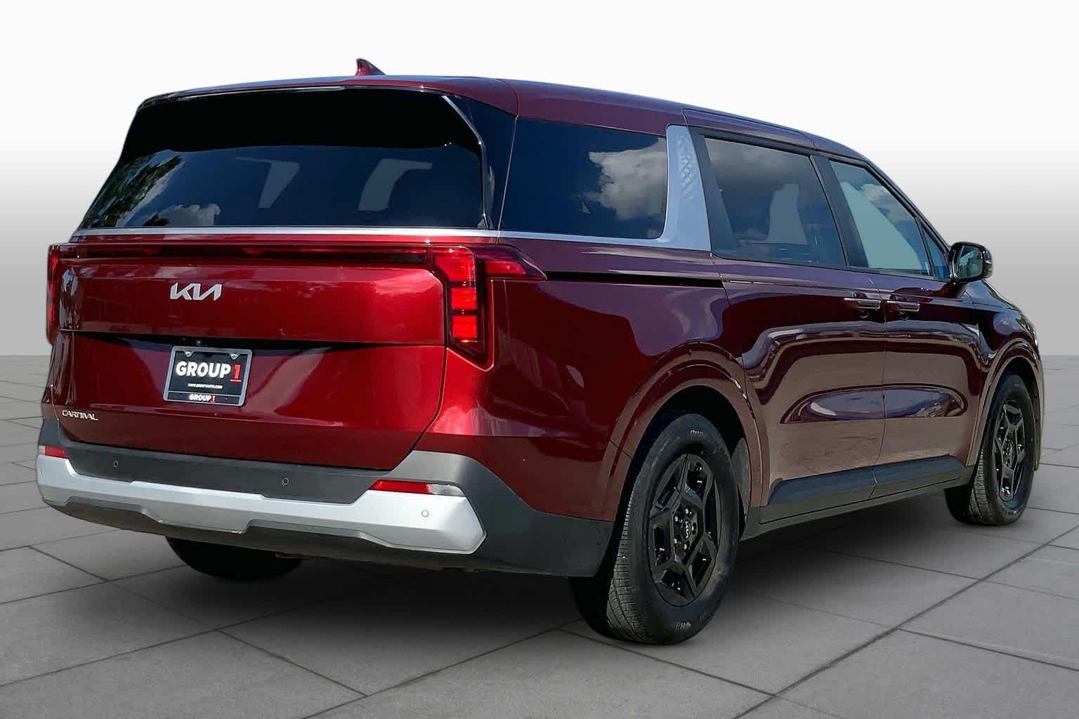 Used 2026 Flare Red Kia LXS image 13
