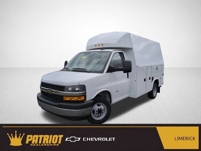 2025 Chevrolet Express Cutaway 3500