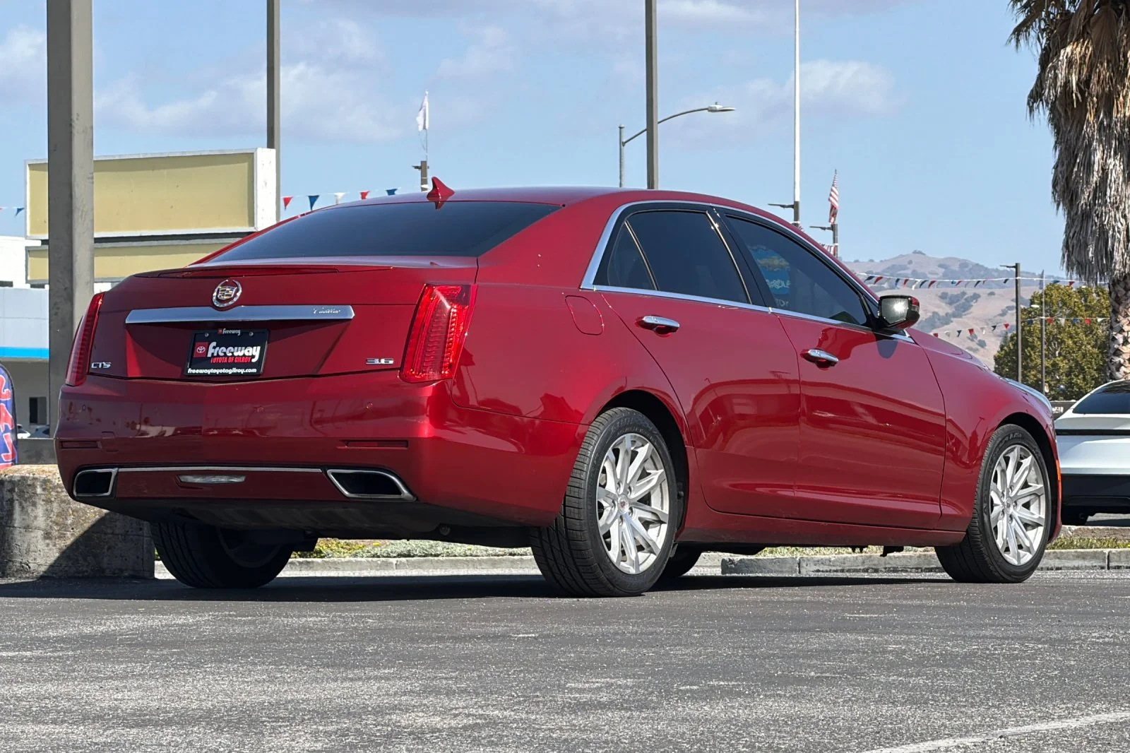 Used 2014 Red Cadillac 3.6L Luxury image 4