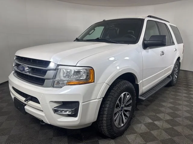 Used 2016 White Platinum Clearcoat Metallic Ford XLT image 8