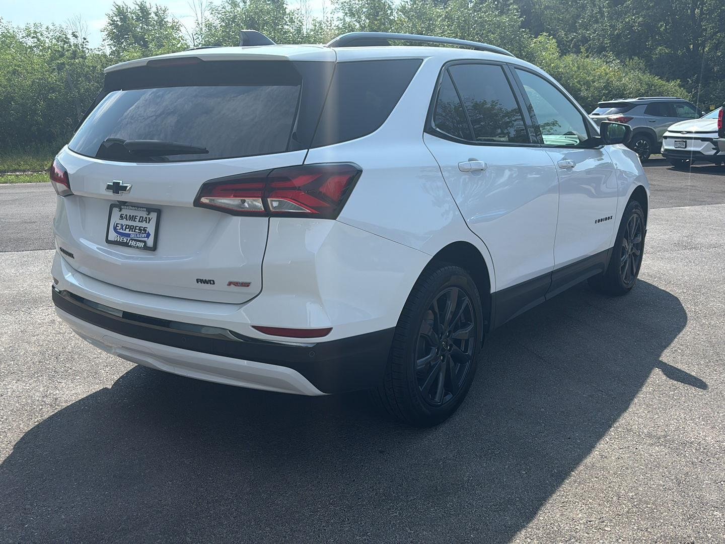 Used 2023 Summit White Chevrolet RS image 5