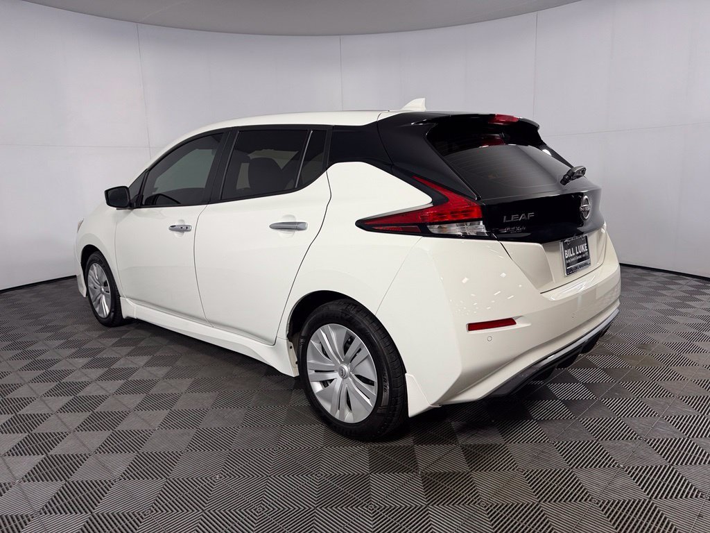 Certified Used 2025 White Nissan S image 8