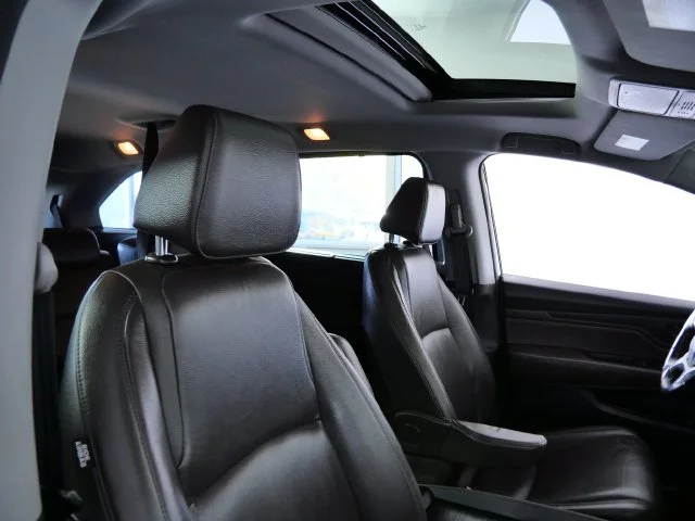 Certified Used 2018 Gray Honda EX-L image 10