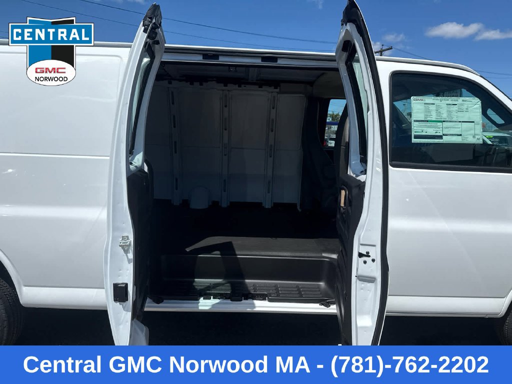 2026 GMC Savana Cargo Work Van - Photo 14