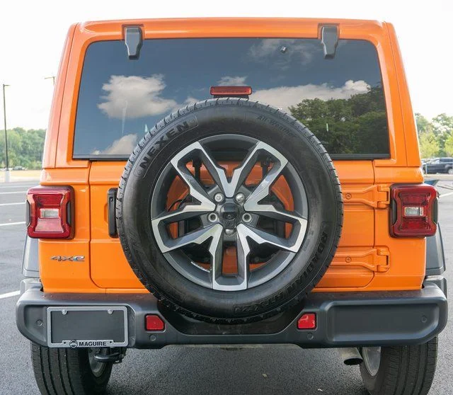 Used 2025 Orange Jeep Sport S 4xe image 7