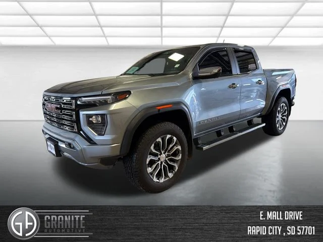 2023 GMC Canyon 4WD Denali Crew Cab Short Box's photo