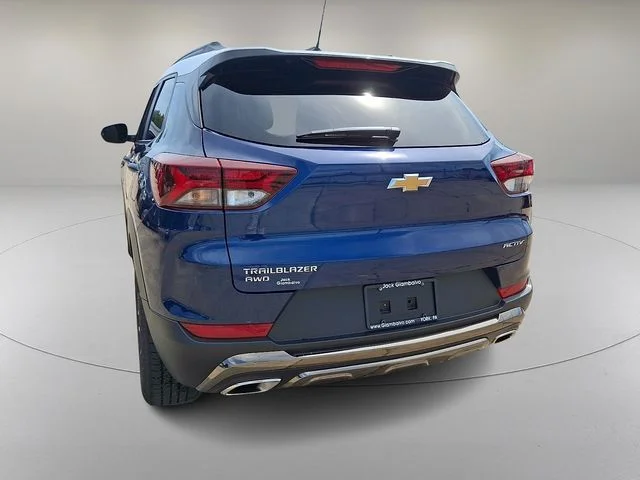 Used 2023 Blue Chevrolet ACTIV image 8