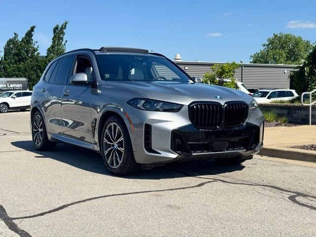 2024 BMW X5 xDrive50e's photo