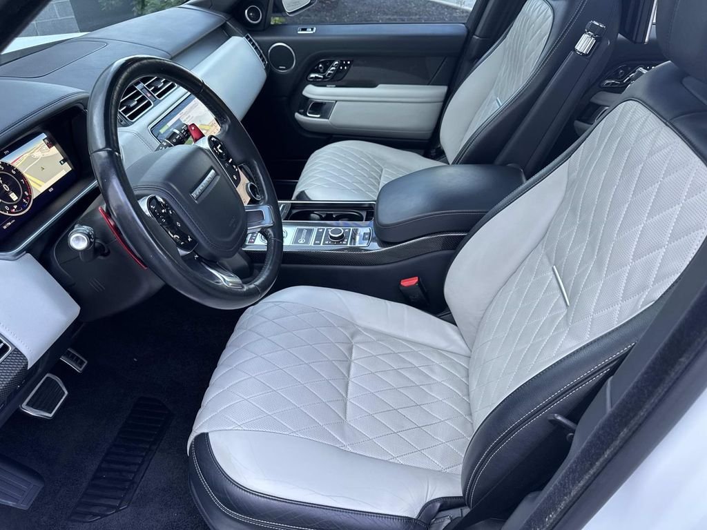 Used 2019 SVO PALETTE WHITE Land Rover SVAutobiography image 23