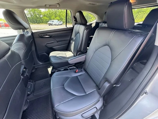 Used 2025 Celestial Silver Metallic Toyota XLE image 14