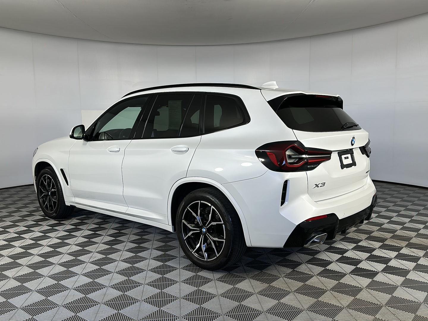 Used 2024 Mineral White Metallic BMW xDrive30i image 23