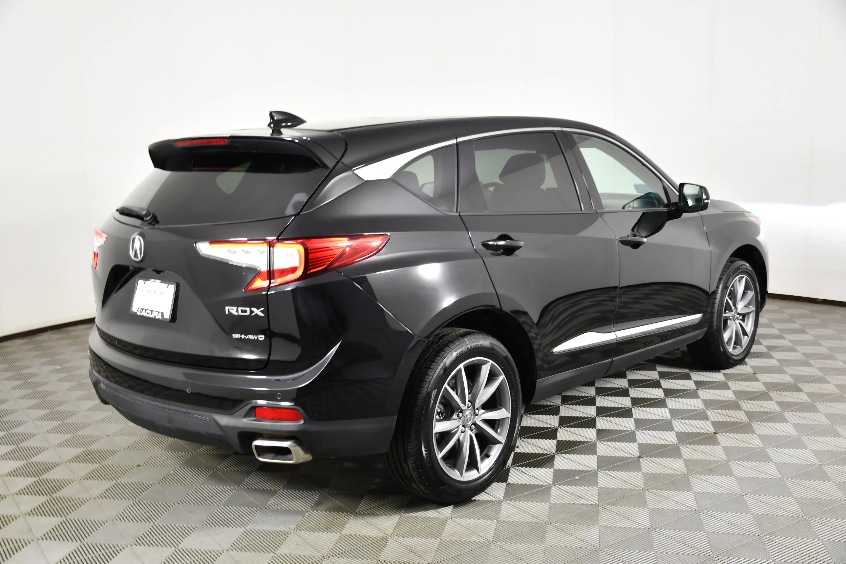 Certified Used 2024 Majestic Black Pearl Acura w/Technology Package image 6