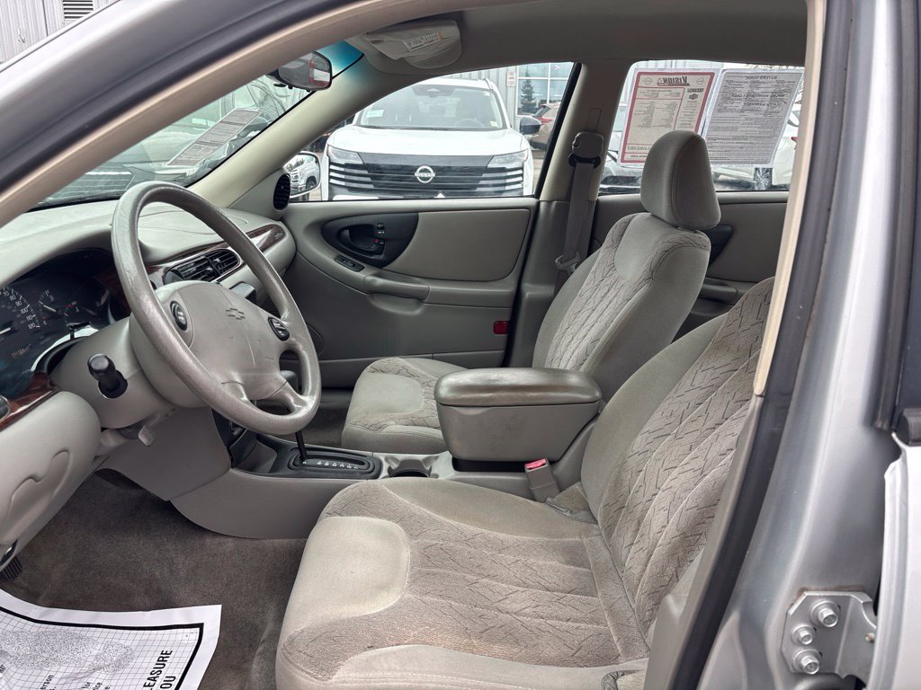 Used 2003 Silver Chevrolet LS image 17
