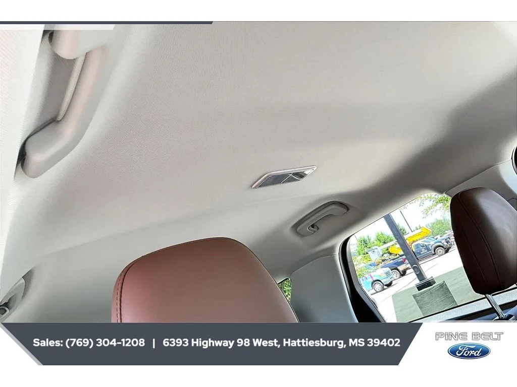 New 2026 Ruby Red Metallic Tinted Clearcoat Ford Outer Banks® image 16