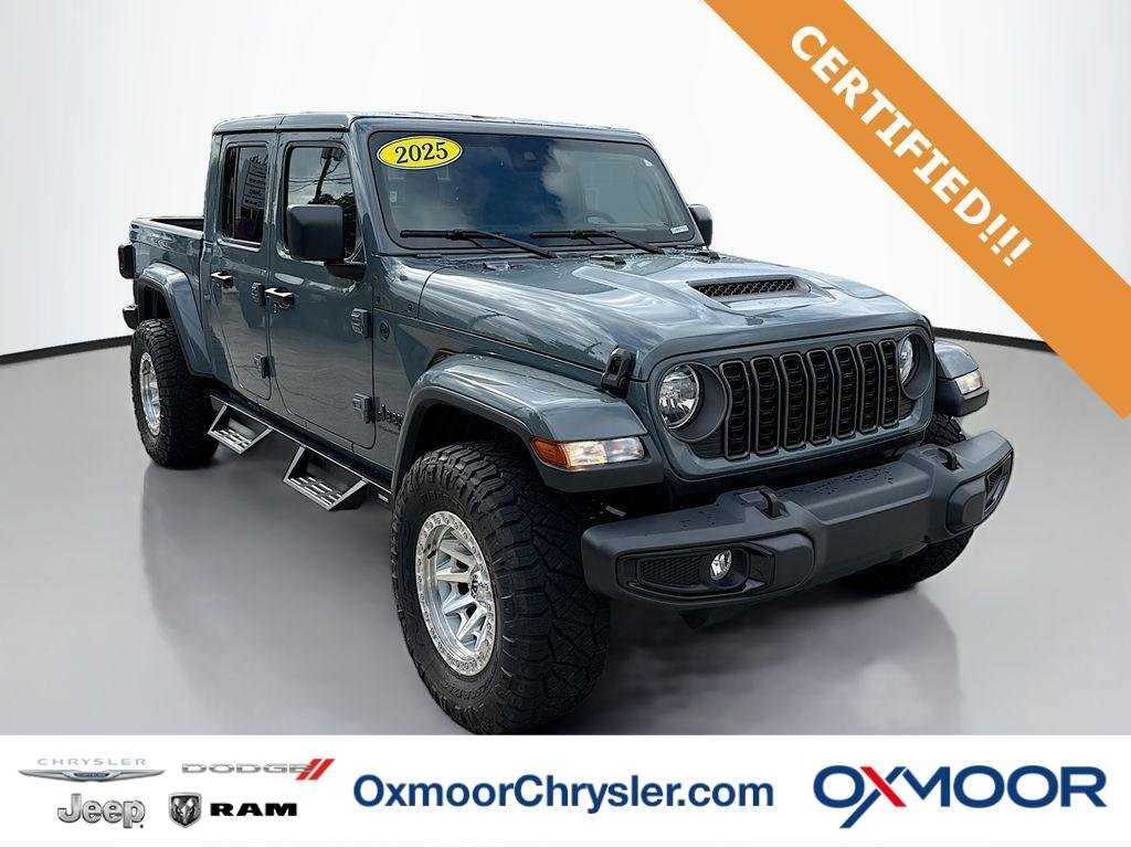 Used 2025 Anvil Clearcoat Jeep Sport S image 1