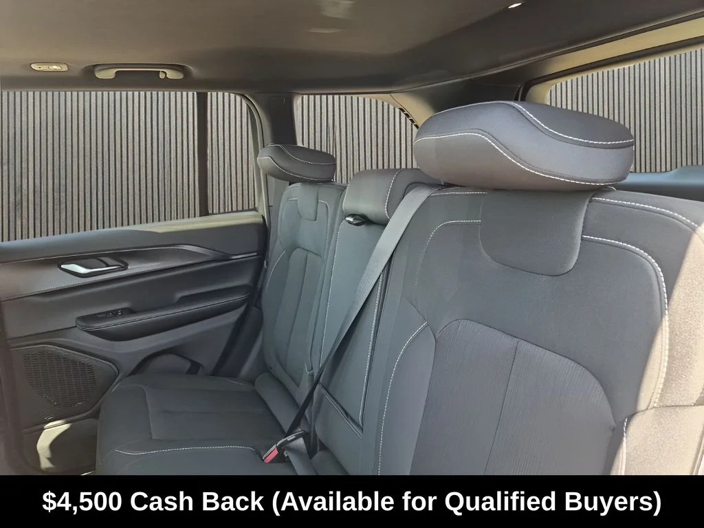 New 2026 Bright White Clear-Coat Exterior Paint Jeep Laredo X image 22