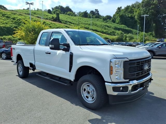 New 2027 White Ford XL image 13