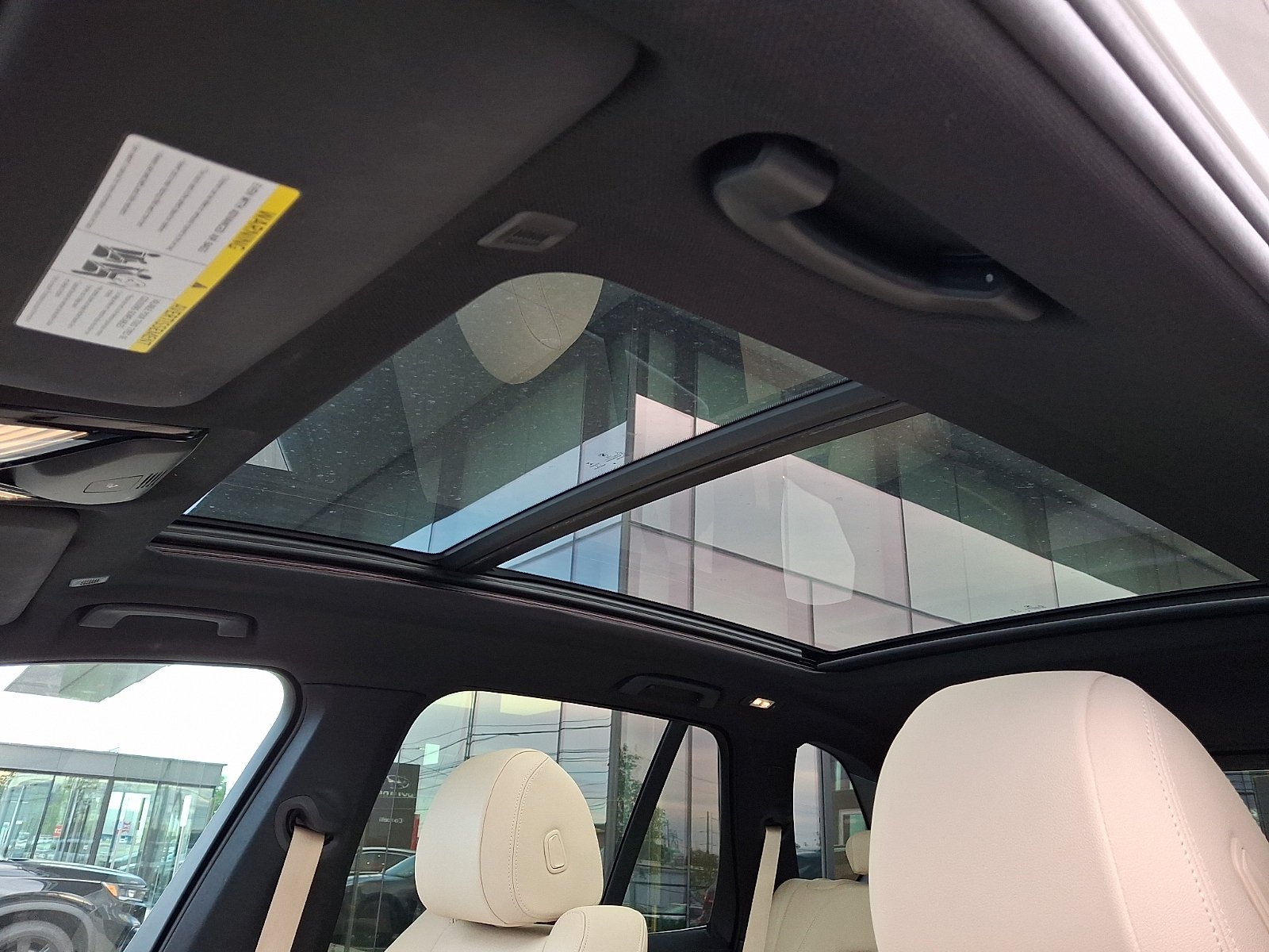 Used 2019 Alpine White BMW xDrive40i image 14