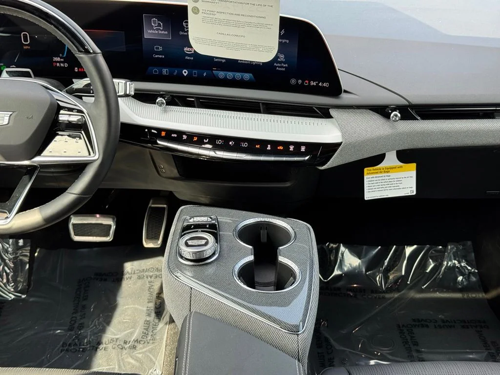 Used 2025 Red Cadillac Sport 2 image 26